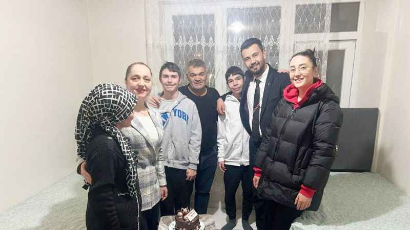 İYİ Parti Yozgat Belediye Başkan Adayı Taştan’dan Doğum Günü Kutlaması!