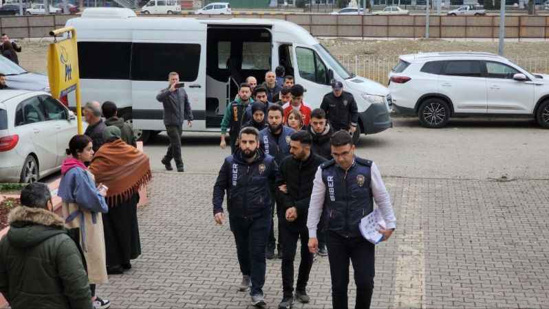 Filmlere yorum yaparak para kazanabilir misiniz? Çok merak ediyorsanız haberdeki acı tecrübeyi okuyun!