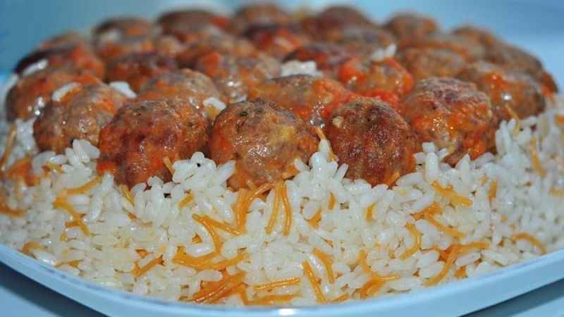 Sofraların Yeni Gözdesi: Patlıcanlı Köfteli Pilav!