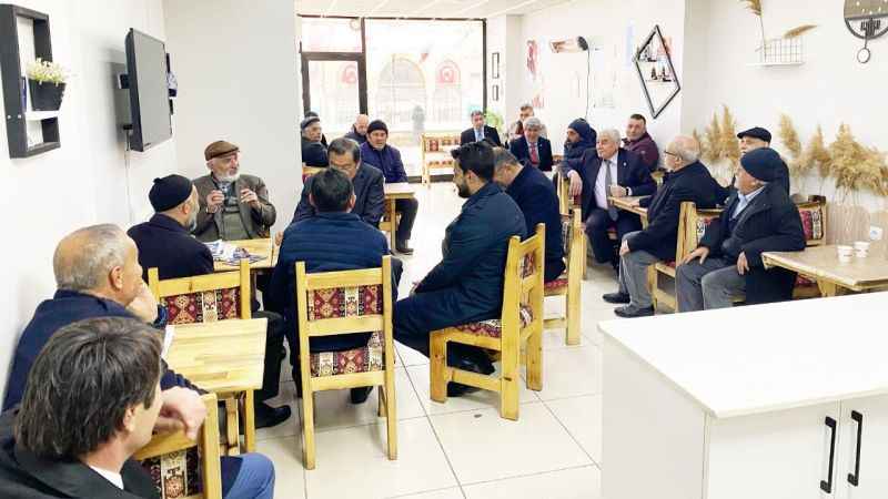 İYİ Parti Milletvekili Kayalar ve Belediye Başkan Adayı Taştan Halkla İç İçe!