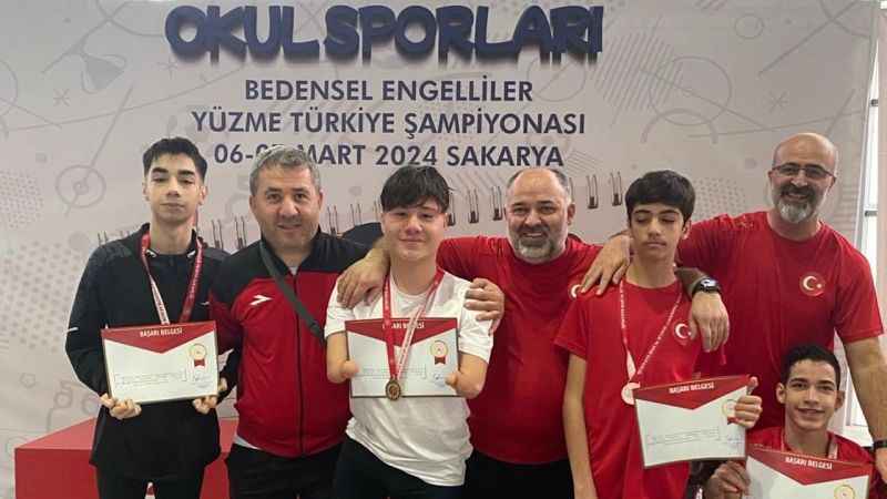Yozgat'ın Su altındaki gururu: Genç yüzücüler ulusal arenada parladı