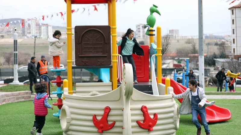 Belediye iki yeni park açtı
