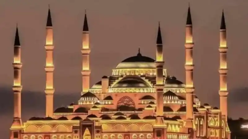 Osmanlı Devleti'nde Ramazan Ayı: Gelenek ve Görenekler