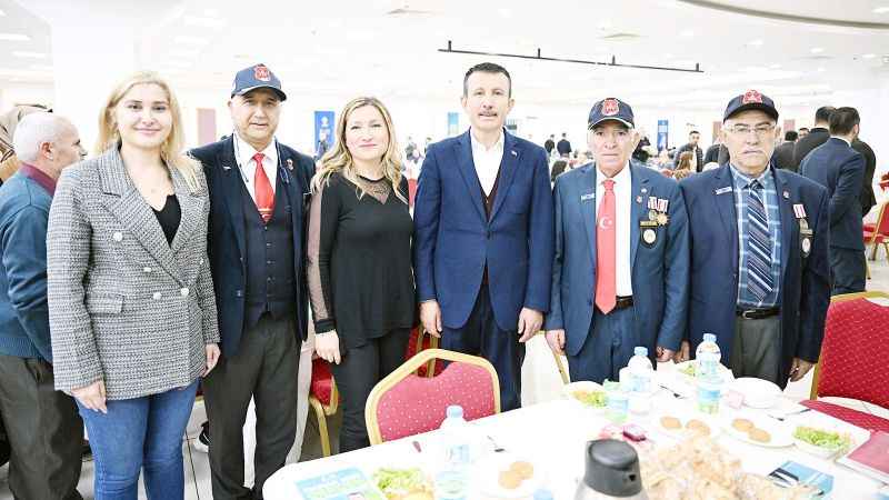 AK Parti Mamak Belediye Başkan Adayı Doç. Dr. Asım Balcı, iftarda şehit aileleri ve kahraman gazileri ağırladı