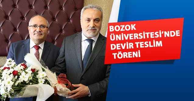 İLAHİYAT FAKÜLTESİ'NDE DEVİR TESLİM TÖRENİ