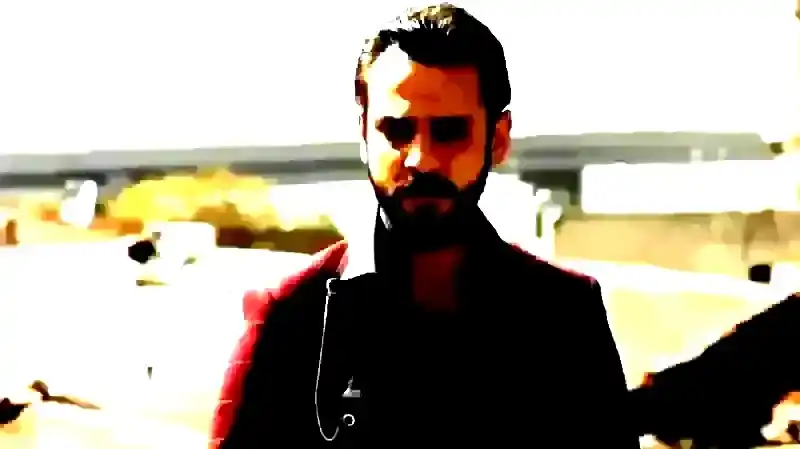 Erkan Kolçak Köstendil Neden 2 Soyadı Var?