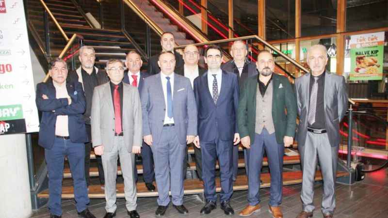 Hollanda’da Yozgatlılar Buluştu: Görkemli İftar Programında Birlik Vurgulandı!