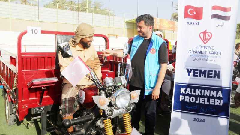 Türkiye Diyanet Vakfı motosiklet dağıttı!