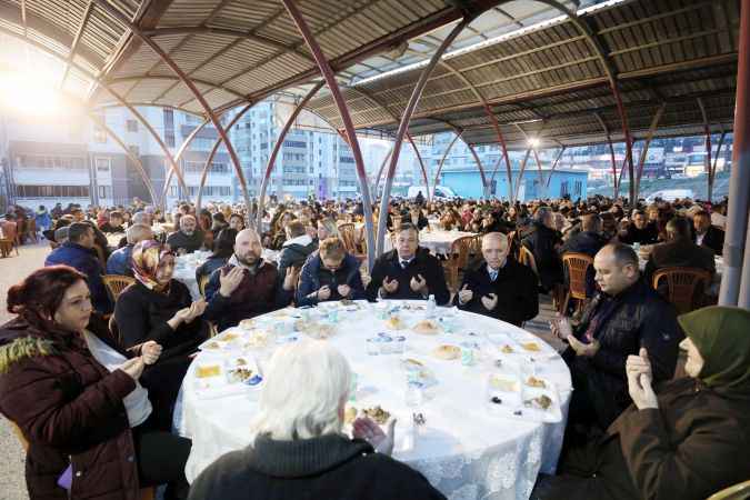 Mahalleli iftar sofrasında buluştu