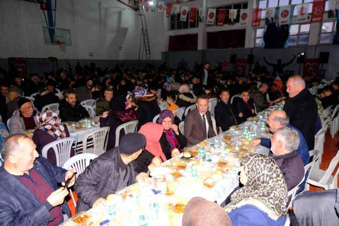 MHP’liler iftar yemeğinde buluştu