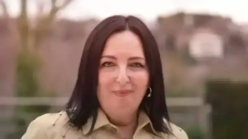 Yemekteyiz Dilek Tunca Kaç Yaşında, Ne İş Yapıyor? Zuhal Topal Yemekteyiz Dilek Kimdir?