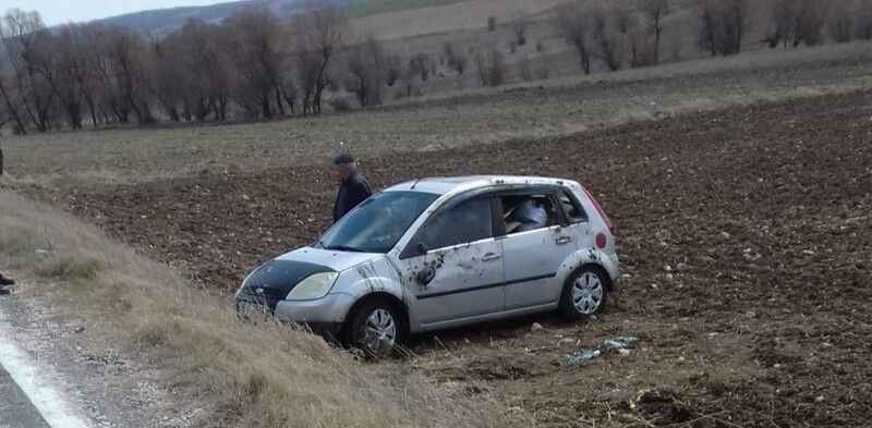Bursa'dan Yozgat'a geliyordu! Otomobil takla attı burnu bile kanamadan kurtuldu!