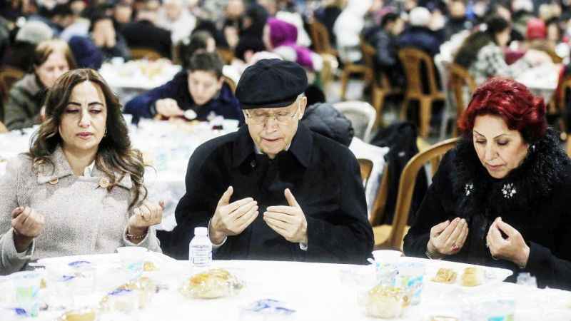 Yenimahalle’de mahalle iftarları aralıksız sürüyor