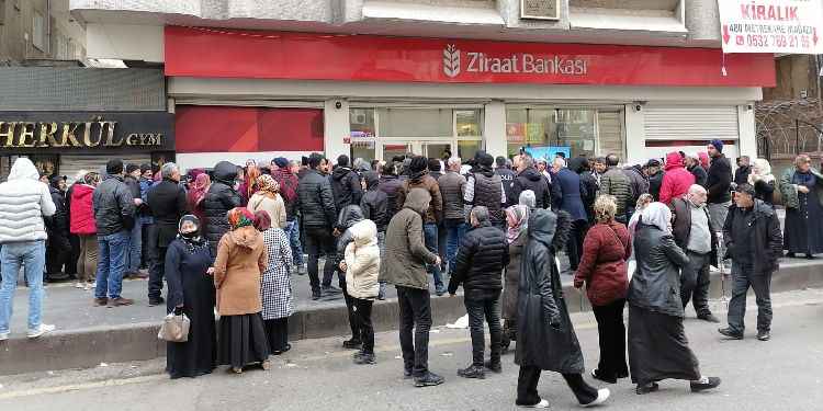 Yozgatlı emekliler yaşayacak: Ziraat Bankası'ndan Ücretsiz Hizmet!