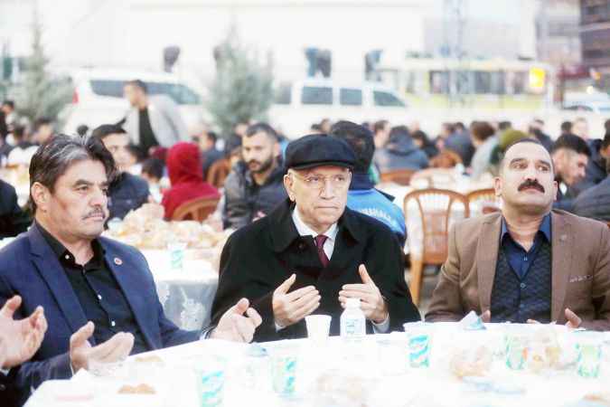 Ankara ortak iftar sofrası kuruyor Her gün farklı mahalle de iftar açıyor