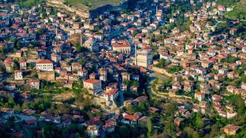Karabük'ün Zeka Puanı Dikkat Çekiyor: Türkiye Genelinde 31. Sırada!