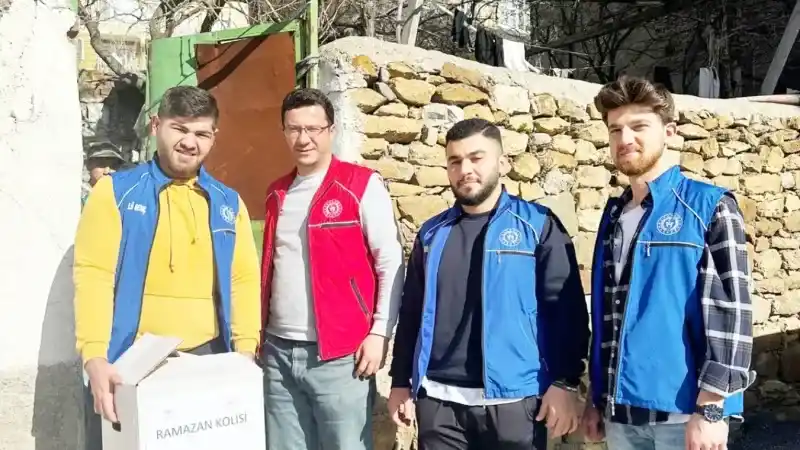 Sevgi Dolu Koliler, Yozgat Gençlik Merkezi'nden İhtiyaç Sahibi Ailelere Ulaştı!