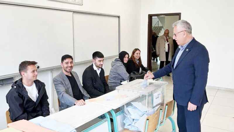 Yeniden Refah Partisi Yozgat Belediye Başkan Adayı Kazım Arslan Oyunu Kullandı!
