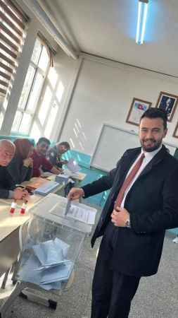 İYİ Parti Yozgat Belediye Başkan Adayı Taştan oyunu kullandı