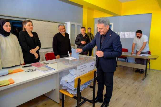 Yozgat Valisi Mehmet Ali Özkan oyunu kullandı