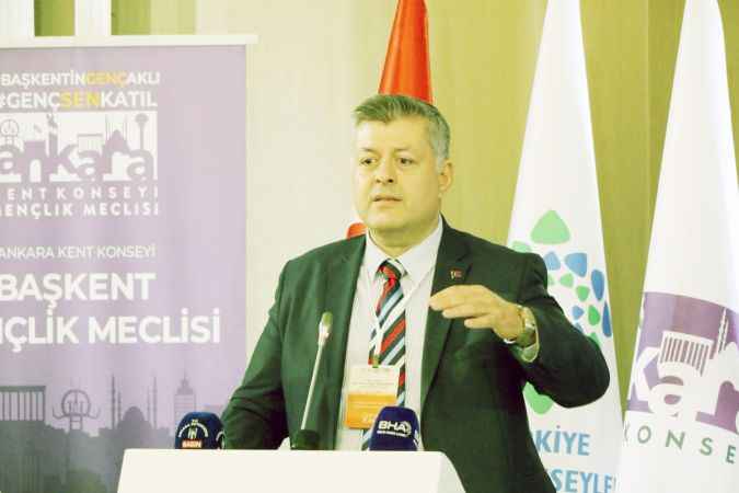 Avrupa'da bir Türk... Demokrasi Başkenti seçilecek