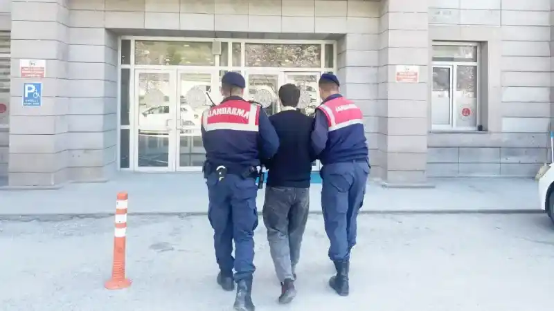 Yozgat Jandarması Suçlulara Göz Açtırmıyor: İki Aranan Şahıs Yakalandı!