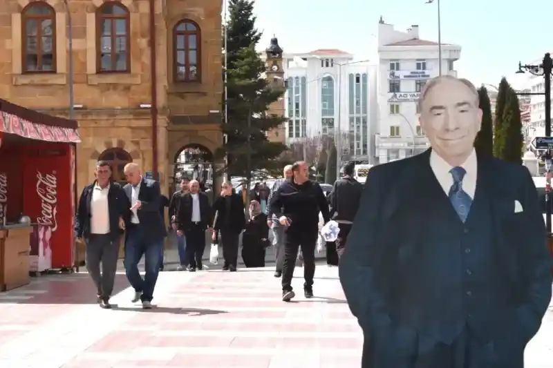 Yozgatlılar Alparslan Türkeş'e Vefasını Gösterdi