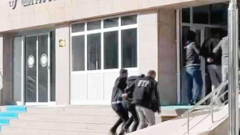 Yozgat'ta Narkotik Operasyonu: 3 Şüpheli Yakalandı, 2'si Tutuklandı!