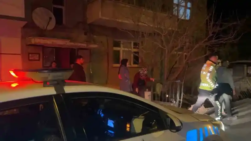Kontrolden çıkan araç yürekleri ağza getirdi