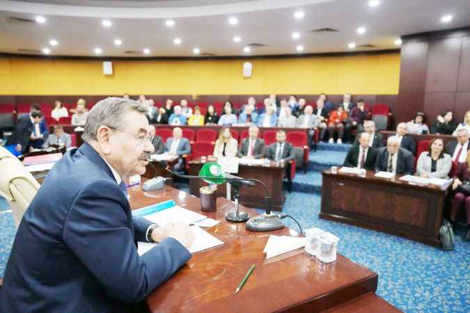 Belediye Başkanı ilk meclis toplantısını yaptı... Parti rozetimizi çıkardık