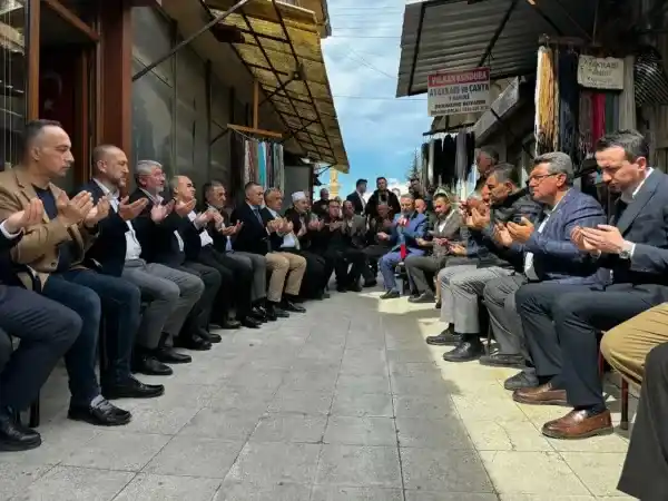 Komşu Çorum'da arife duası