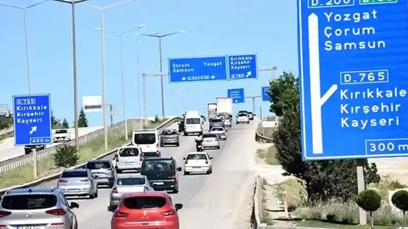 Yozgat'ın komşu il Çorum'un yoluna bir haller oldu