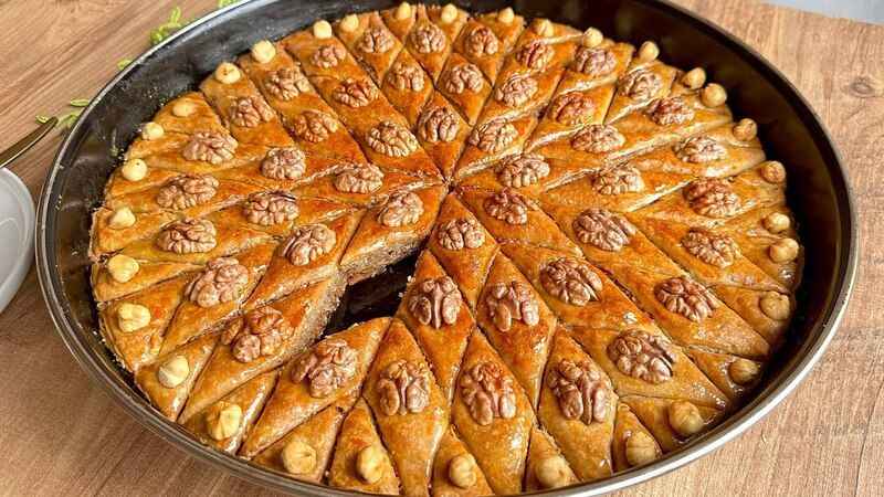 Baklava Neden Hamurlaşır?