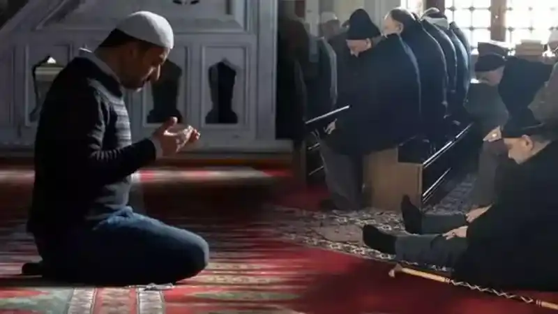 Bayram Namazı Neden Erken Kılınır?
