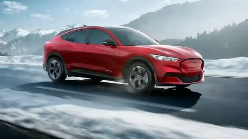 Ford'dan Elektrikli Araçlar için Yeni Karar: Bazı Modeller Ertelendi