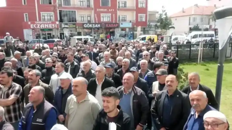 Yozgat'ın o ilçesinde başkan kapıları kırdı