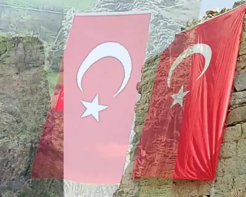 Yozgat'ın Kalbinde Dalgalanan Görkem: Muşalikalesi'nde Bayram Coşkusu