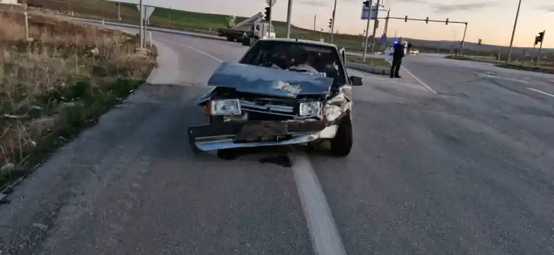 Yozgat-Alaca yolunda araçlar çarpıştı!
