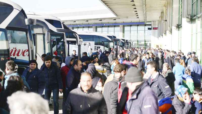 Havalimanı değil otobüs terminali 9 günde 18 bin yolcu ağırladı