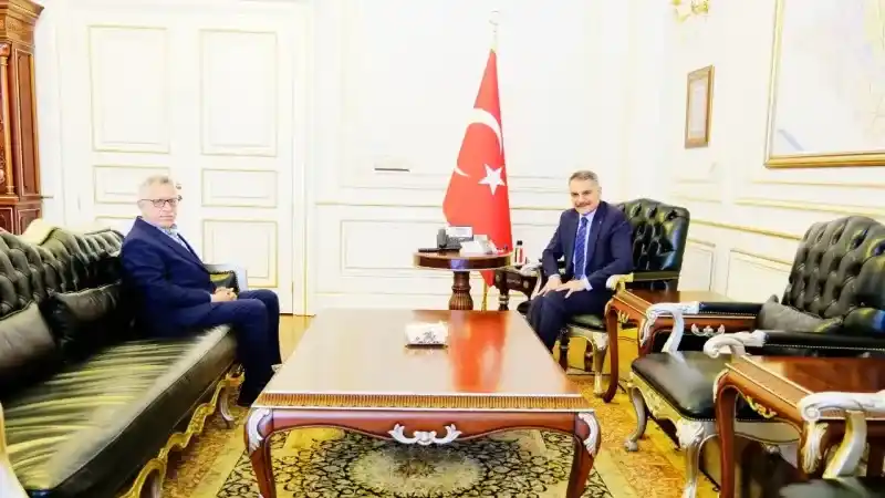 Başkan Arslan’dan Önemli Ziyaret: Vali Özkan İle Bir Araya Geldi…