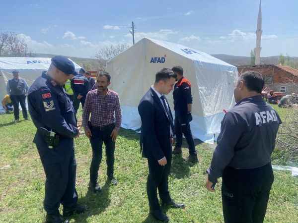 Yozgat'ta Deprem Sonrası Dayanışma: Kaymakam Nezir'den Çadır Ziyareti