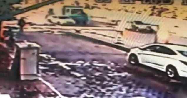 Otomobille kamyonet çarpıştı: 1 yaralı