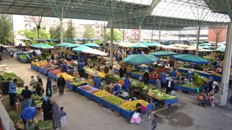 Ankara'da Bütçe Dostu Alışverişin Yeni Adresi: Foça Halk Pazarı Keçiören'de Açıldı