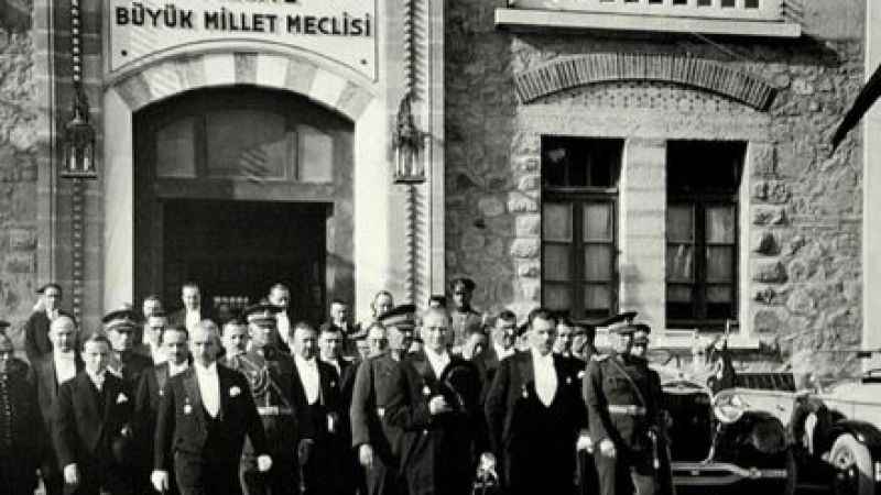 Mehmet Şerif Bey kimdir, görevi neydi? 23 Nisan 1920 TBMM'nin ilk açılış konuşmasını kim yaptı?