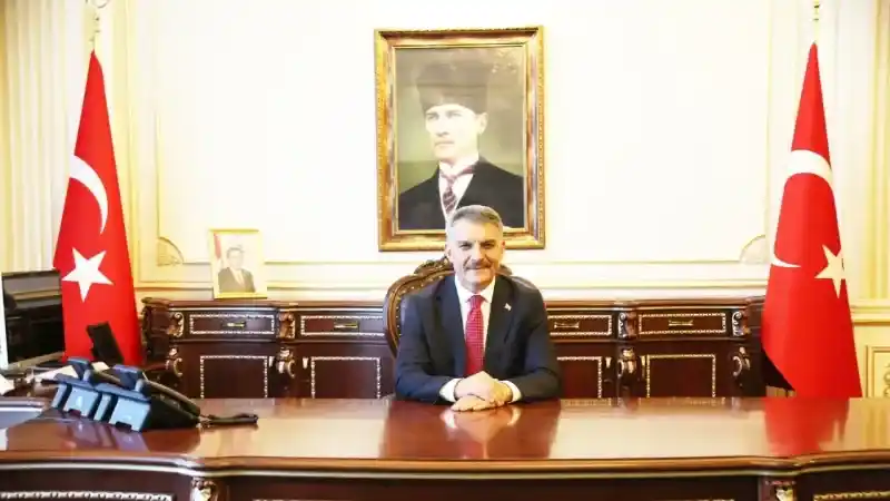 Vali Özkan’dan Anlamlı Mesaj: Ülkemizin Umudu Sizlersiniz…