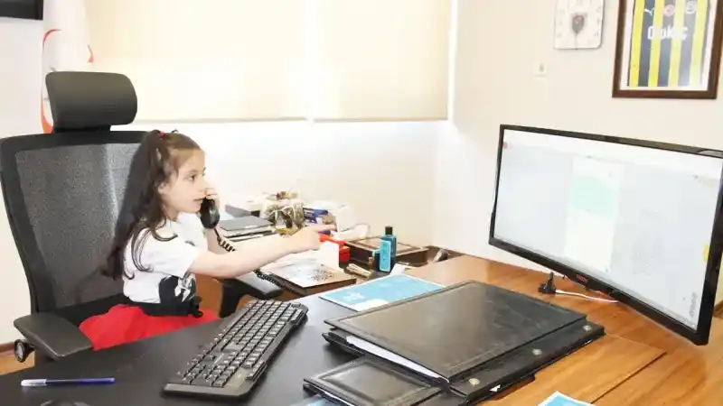 Hastane Yönetimi Ona Teslim Edildi: Talimatları Tek Tek Verdi!