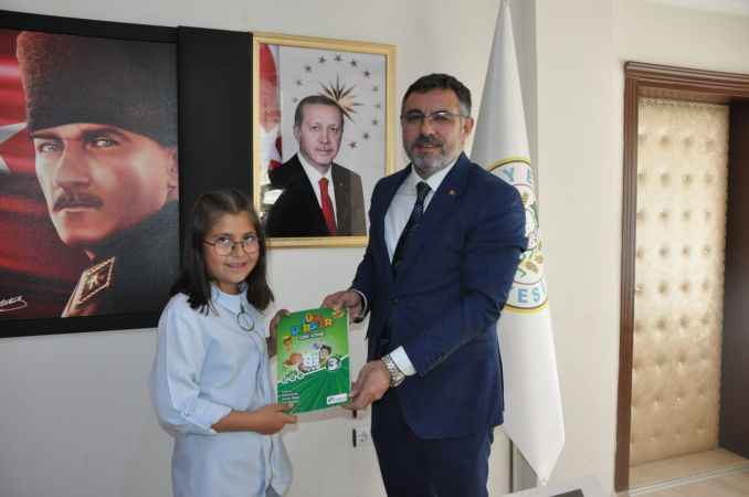 Başkan Koltuğuna oturup talimatları yağdırdı