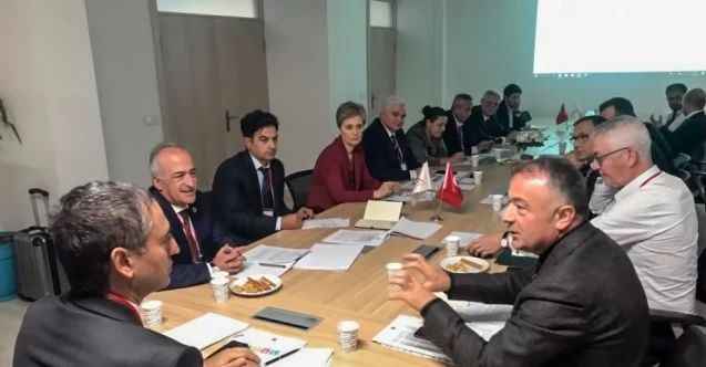 Rektör Çomaklı, ‘Geleceğin Meslekleri, Mesleklerin Geleceği’ kongresine katıldı