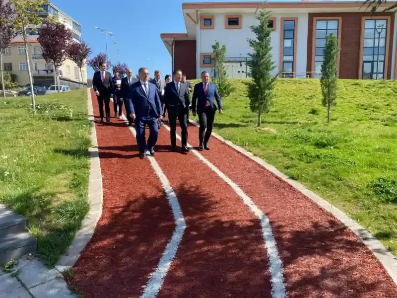 Altındağ Belediye Başkanı Veysel Tiryaki, Başpınar Mahallesi'ndeki Yeni Projeleri İnceledi