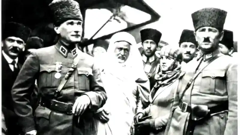 Salih Bozok kimdir, kaç yaşında, nereli? Atatürk'ün başyaveri Dr. Salih Bozok hayat hikayesi ve biyografisi!